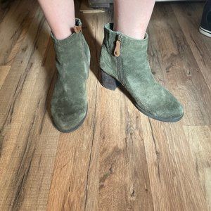 Green Suede Rockport booties